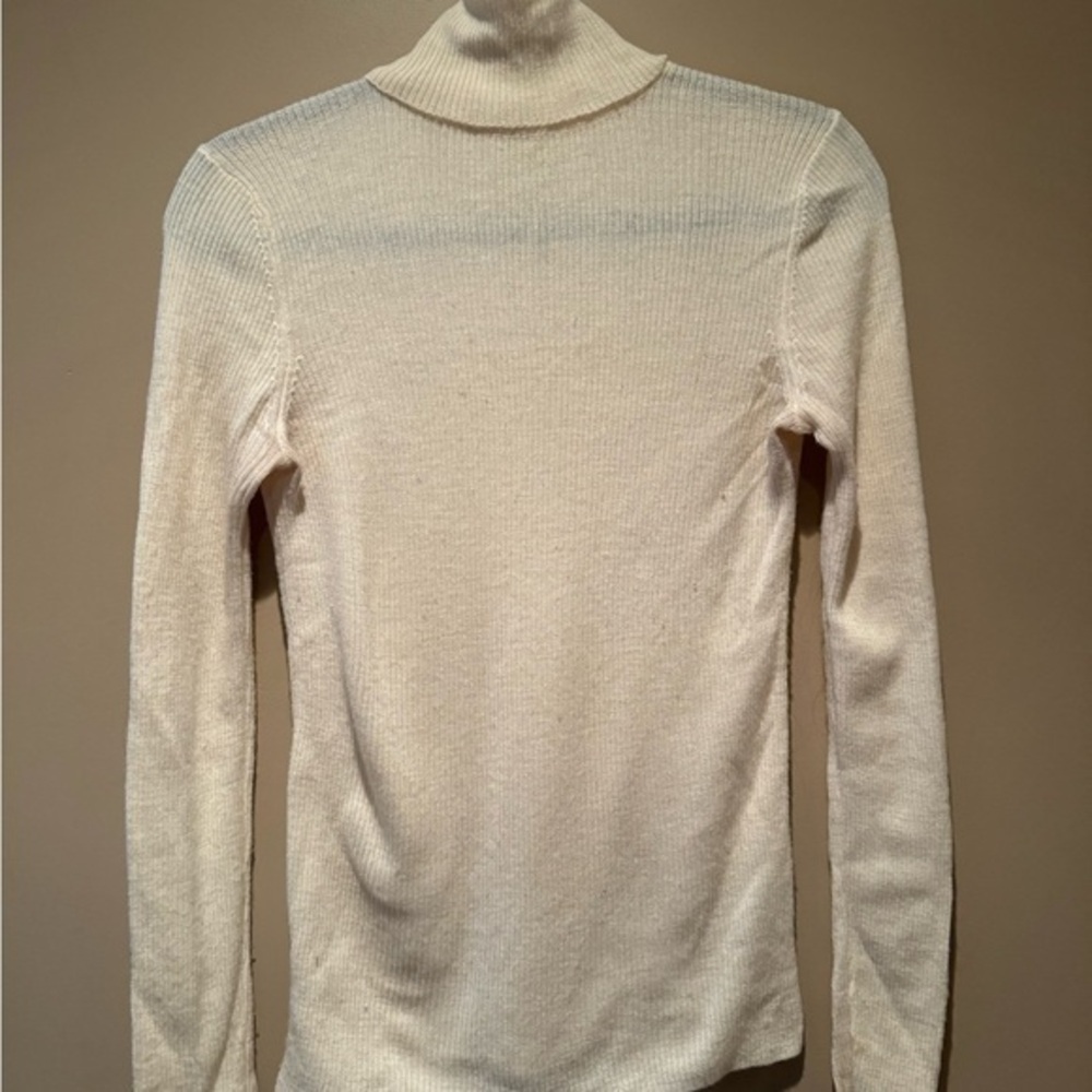 Uniqlo Cream Polo Turtleneck Long Sleeve Top